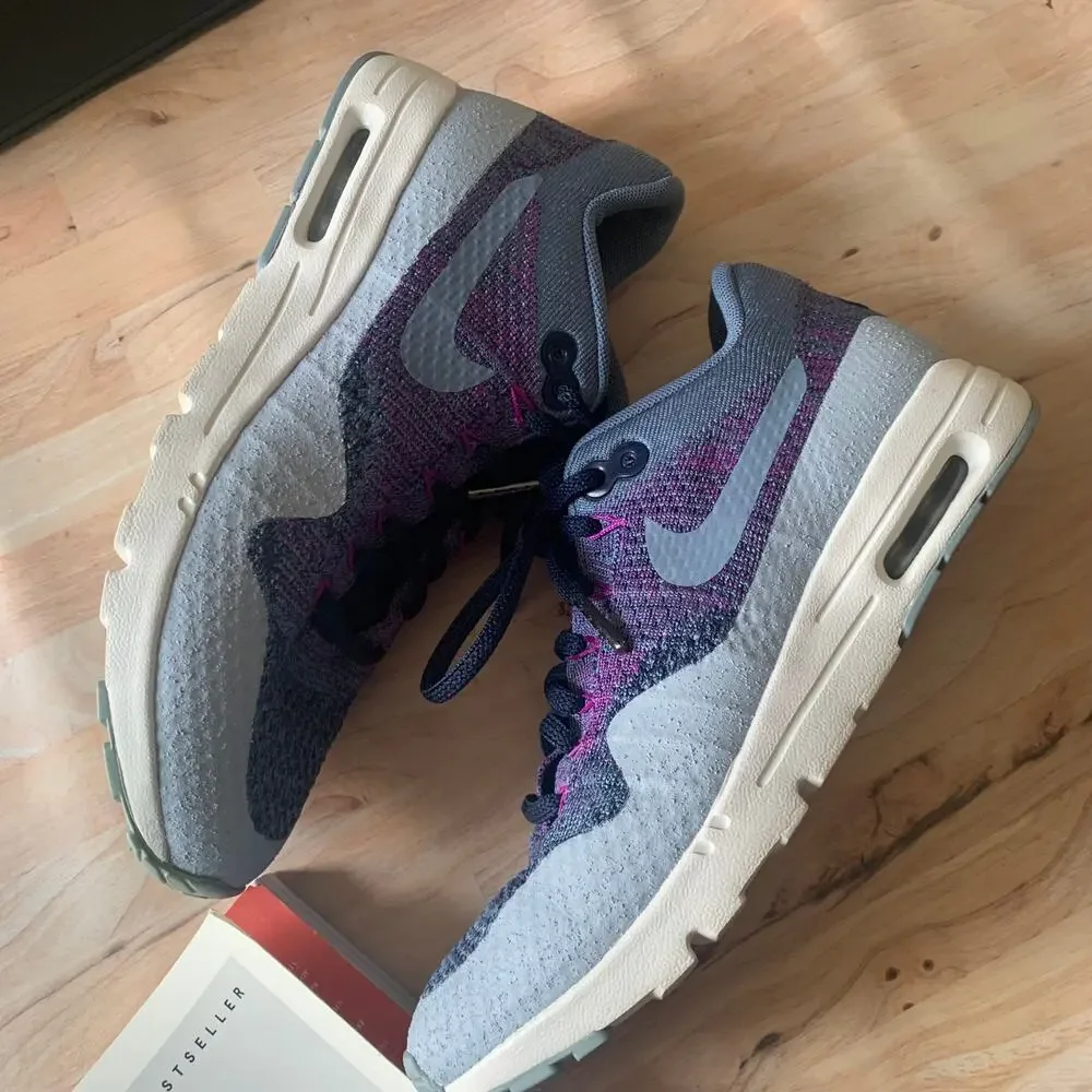 Nike air max1